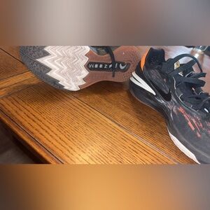 Nike G.T. Cut 2s University